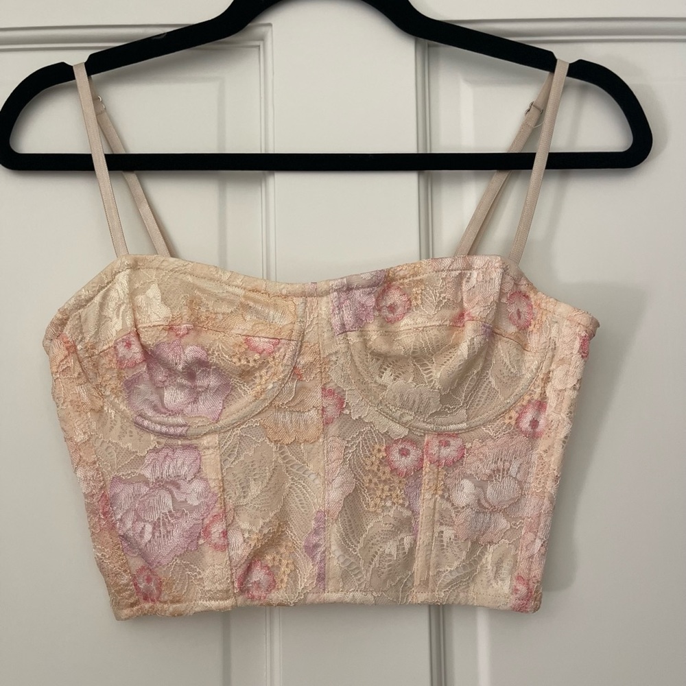 Vagabond lace tank